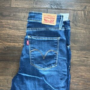 Levi’s mid rise skinny Dark Blue Denim Jeans always hung dry 10 short tag 30/28